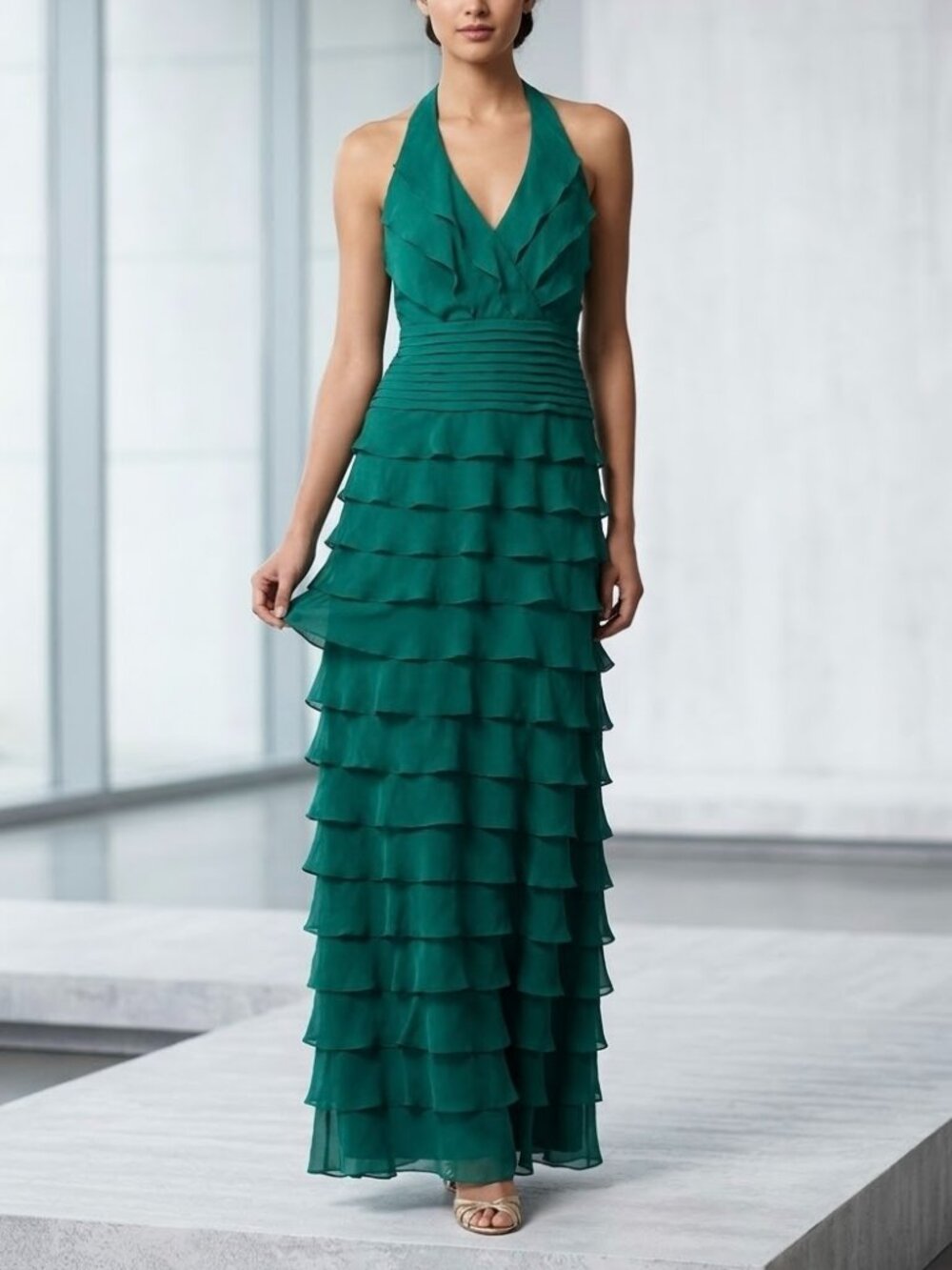 Vintage Tadashi Shoji 100% Silk Tiered Ruffle Halter Green Maxi Gown Sz 10 Y2K